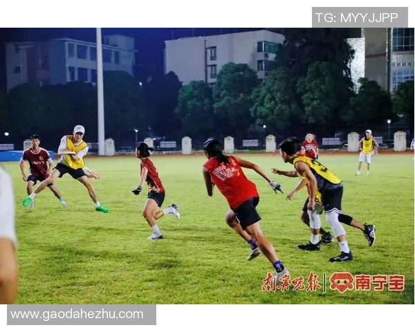 杭州飞盘队在比赛中的快速转换与战术得失分析